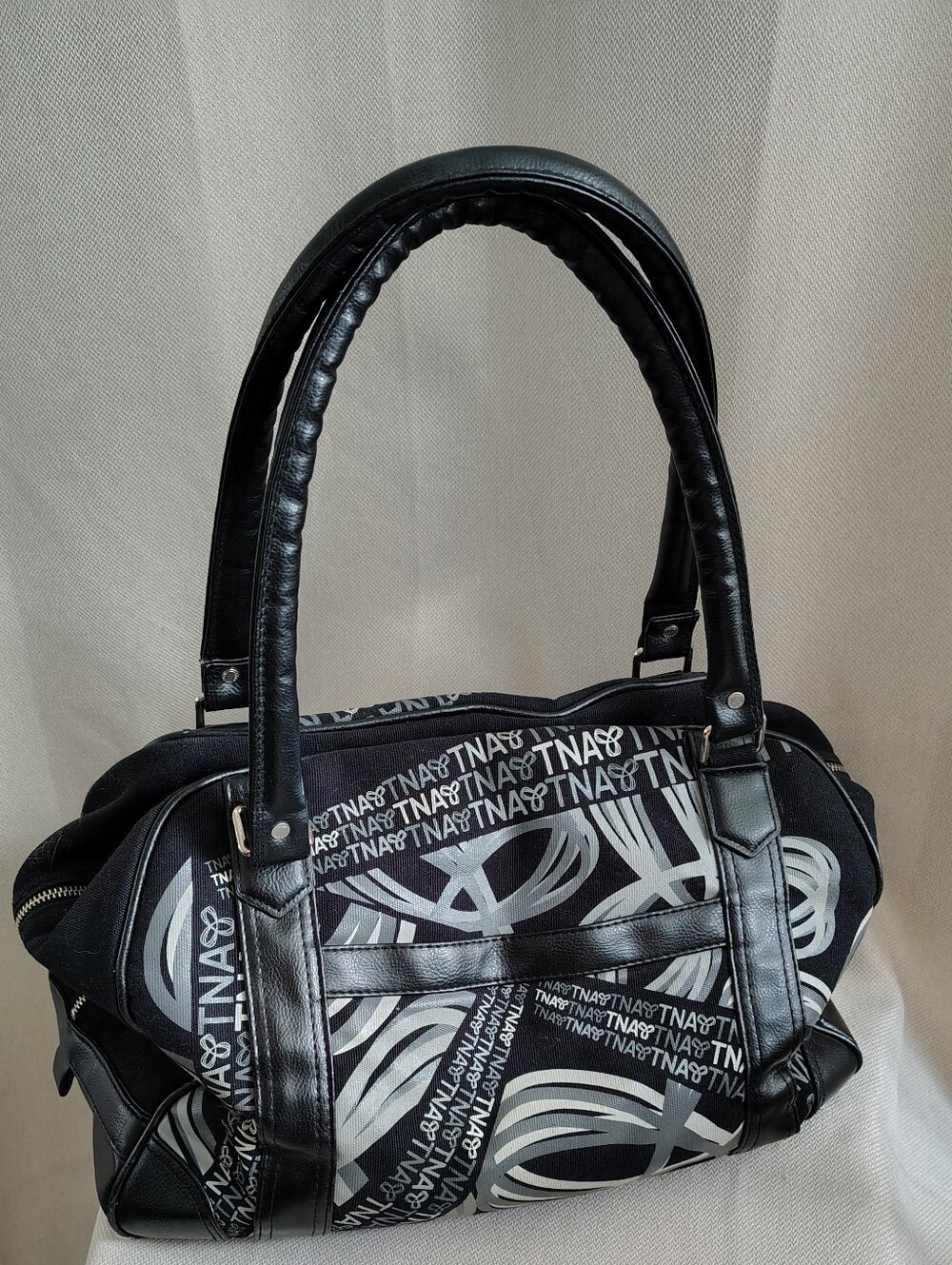 Black & White Patterned Women’s Satchel Bag